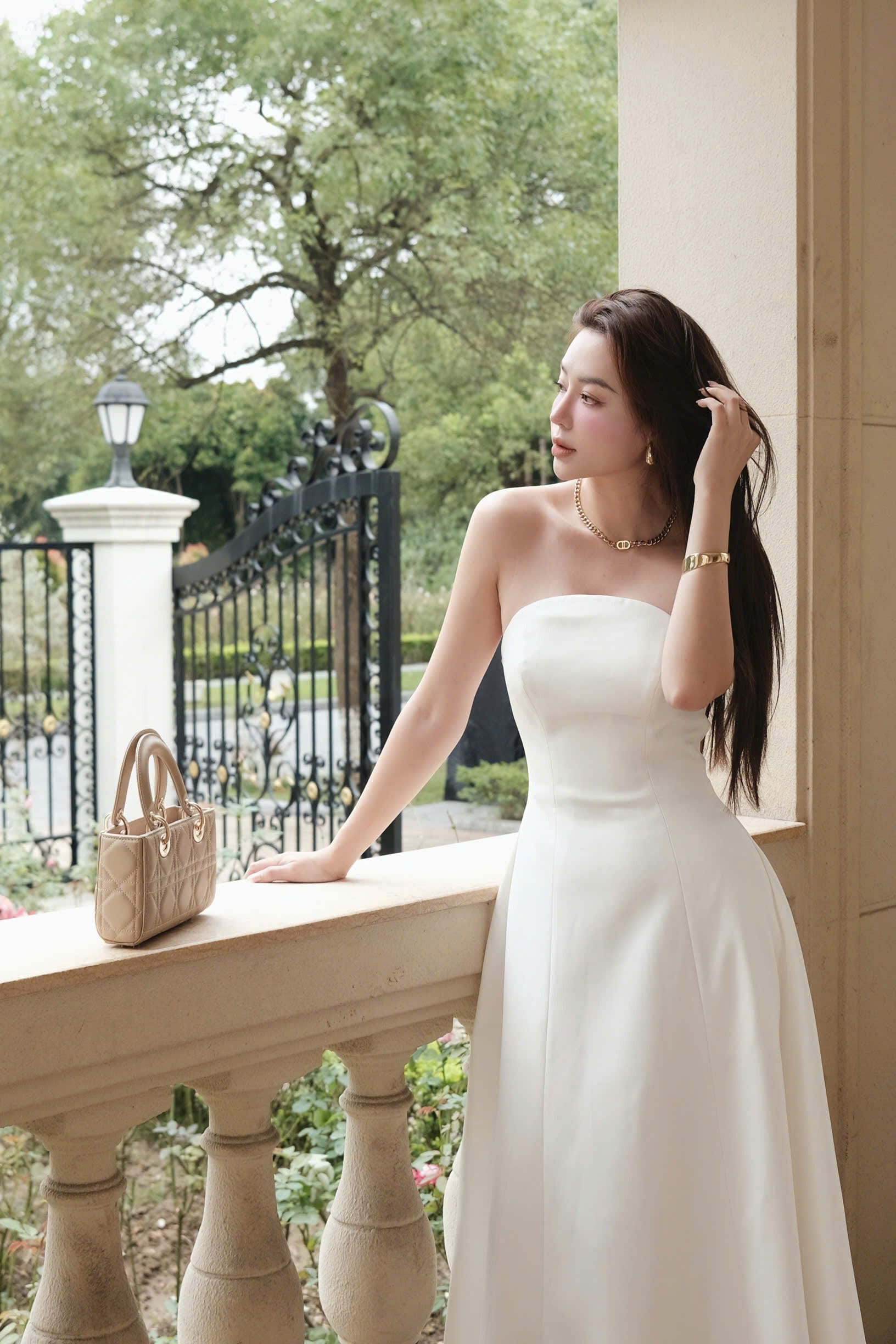 Đầm Xoè Cúp Ngực Màu Trắng Chất Chéo Ý 2 Lớp MACI by MKC MCVVATR0207 Thời Trang Nữ Thiết Kế Độc Quyền