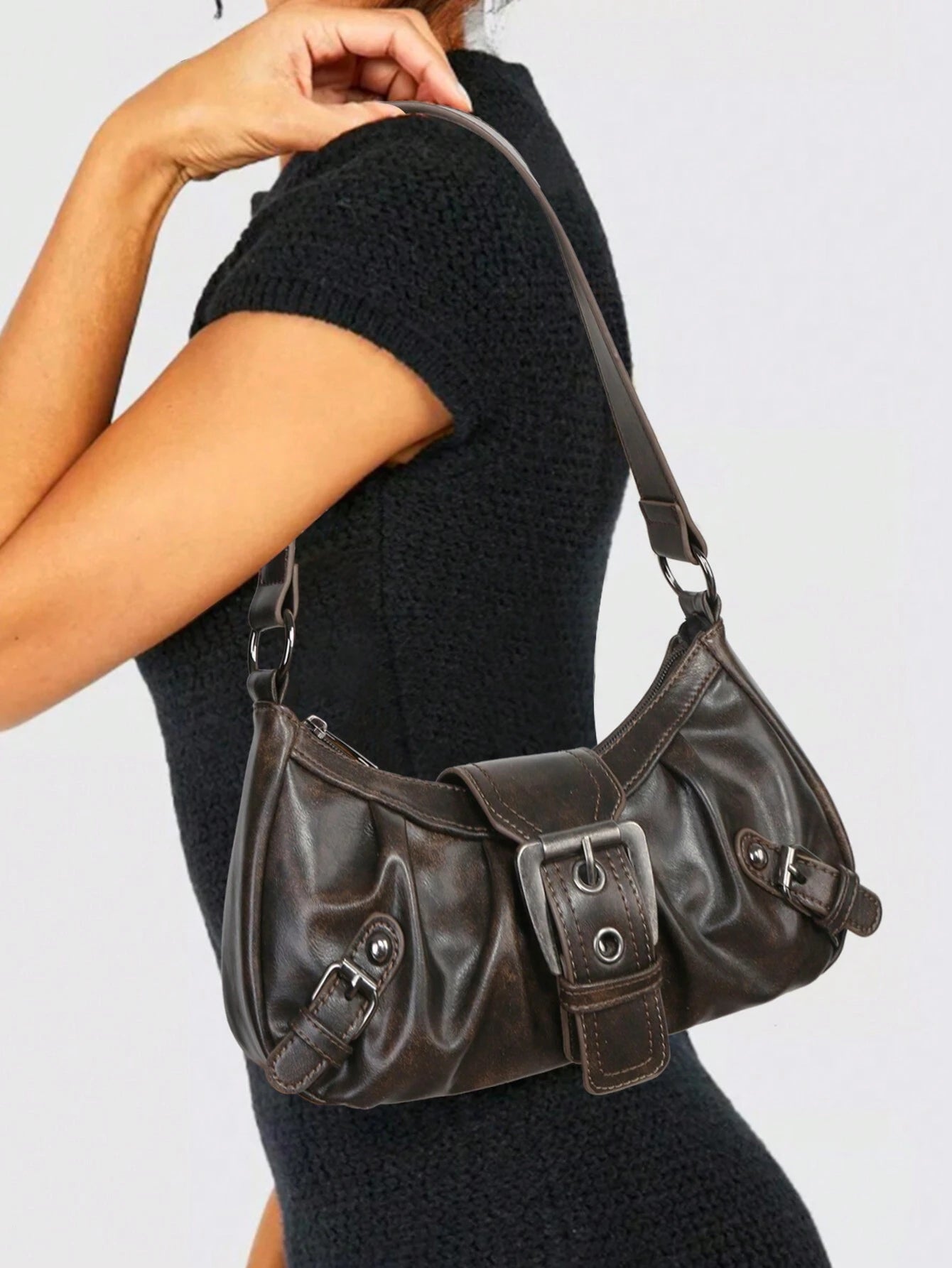 Túi đeo vai punk retro nữ
