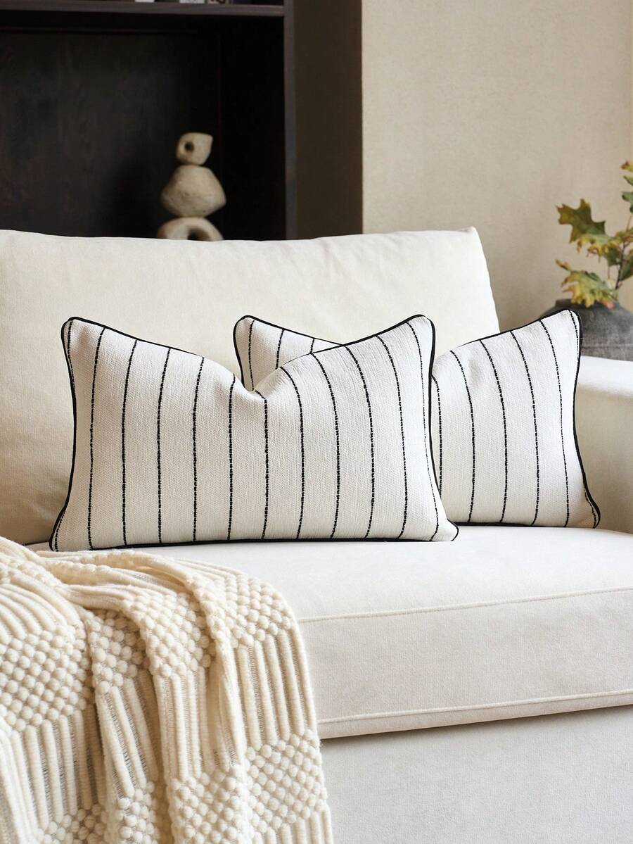 Vỏ gối jacquard sọc nhung