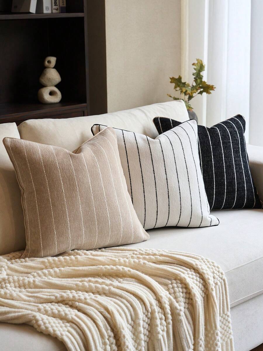 Vỏ gối jacquard sọc nhung