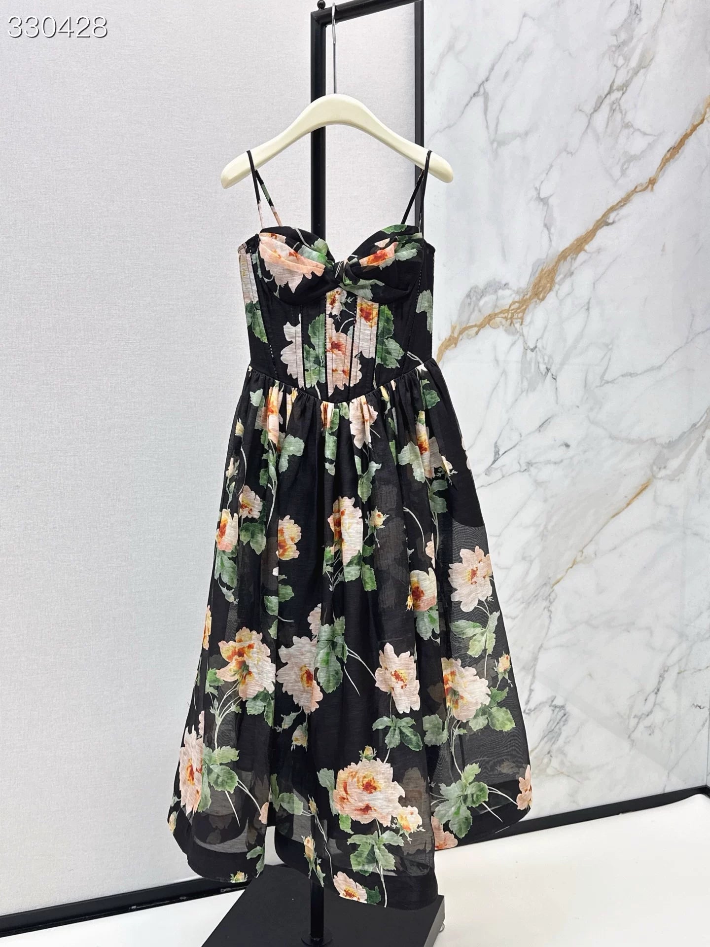 Đầm Corset Hai Dây Họa Tiết Hoa Hồng Sang Trọng, Quyến Rũ Tôn Dáng V26016