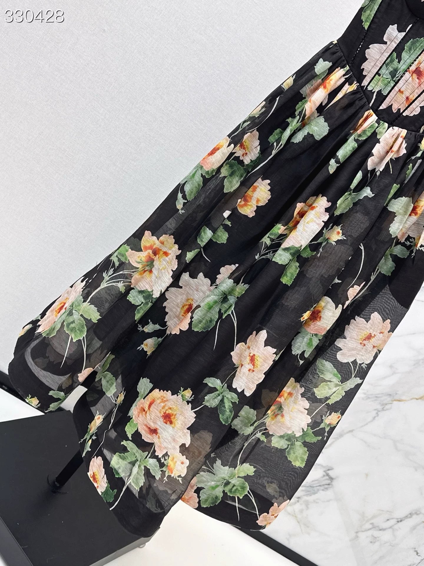 Đầm Corset Hai Dây Họa Tiết Hoa Hồng Sang Trọng, Quyến Rũ Tôn Dáng V26016
