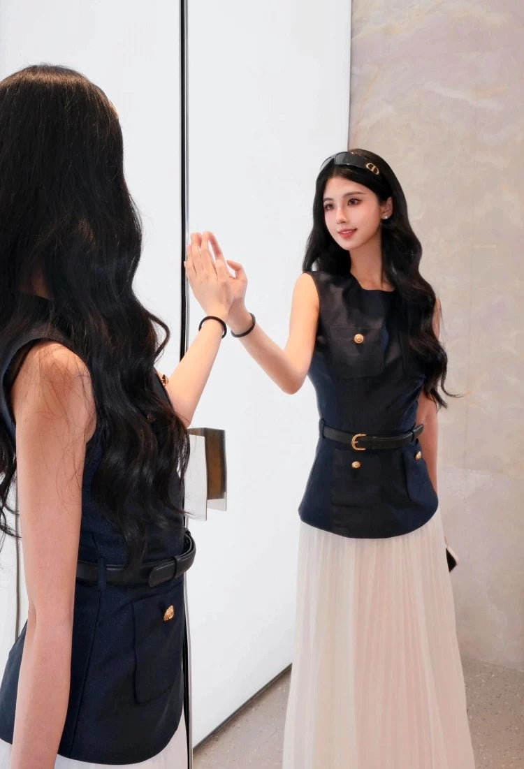 Váy Ngắn Xếp Ly Bằng Chiffon Màu Xanh Và Trắng, Bộ Đồ Hai Mảnh Không Tay V26010