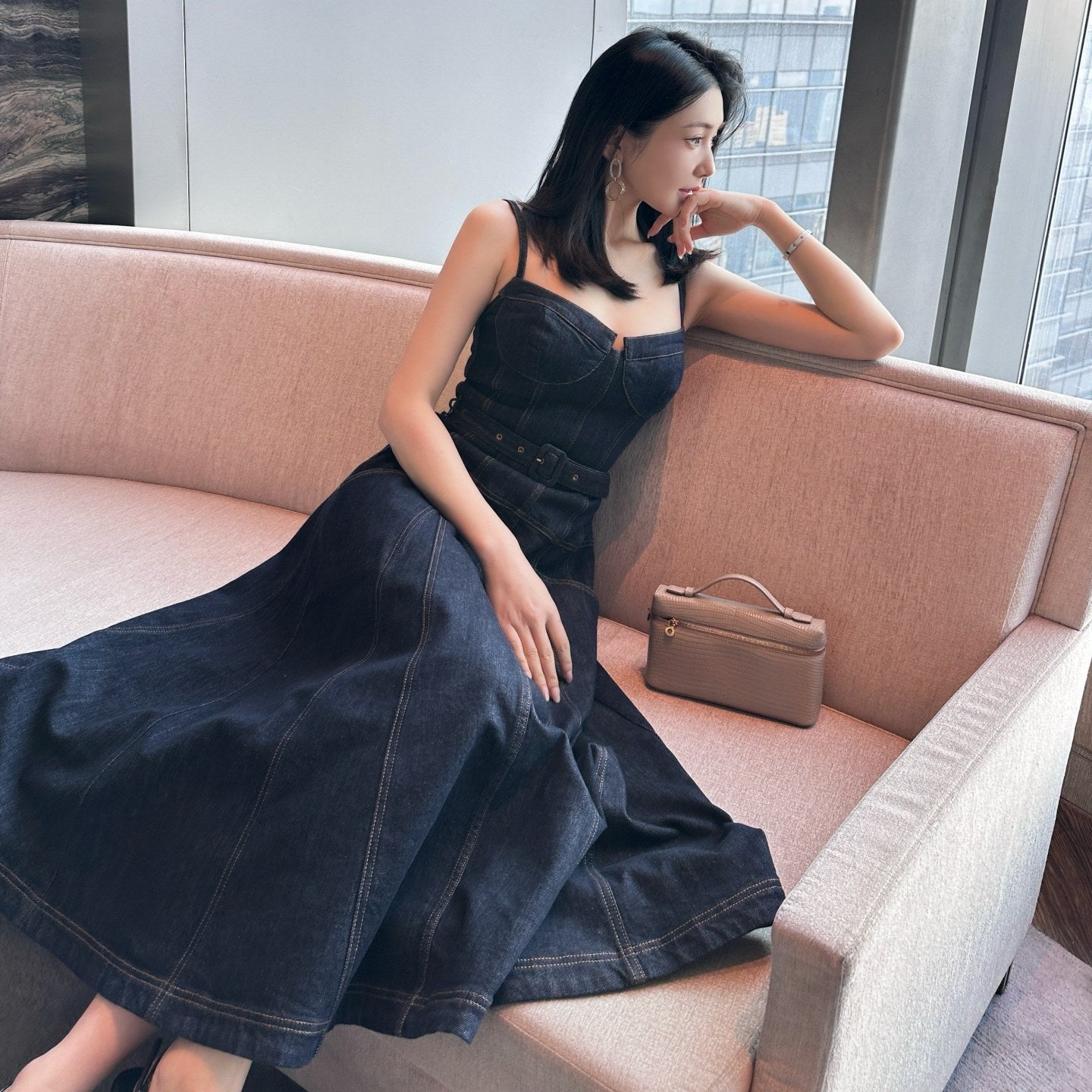 Đầm Denim Xanh Đậm Dáng Xoè V260122