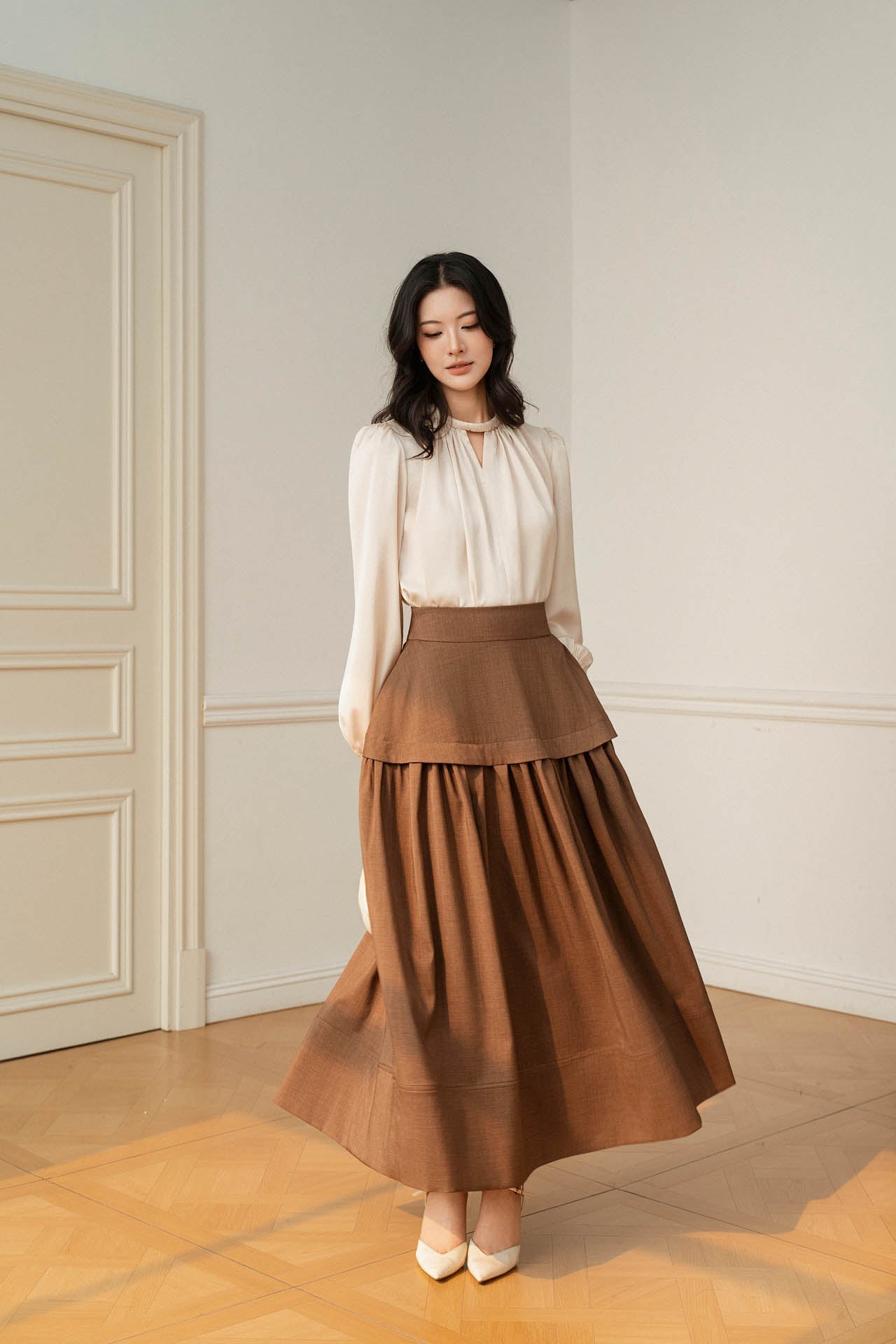 Chân Váy Xoè Nhún Li Chất Linen Hàn Màu Nâu MACI by MKC MCVCVNA0289 Thời Trang Nữ Thiết Kế Độc Quyền