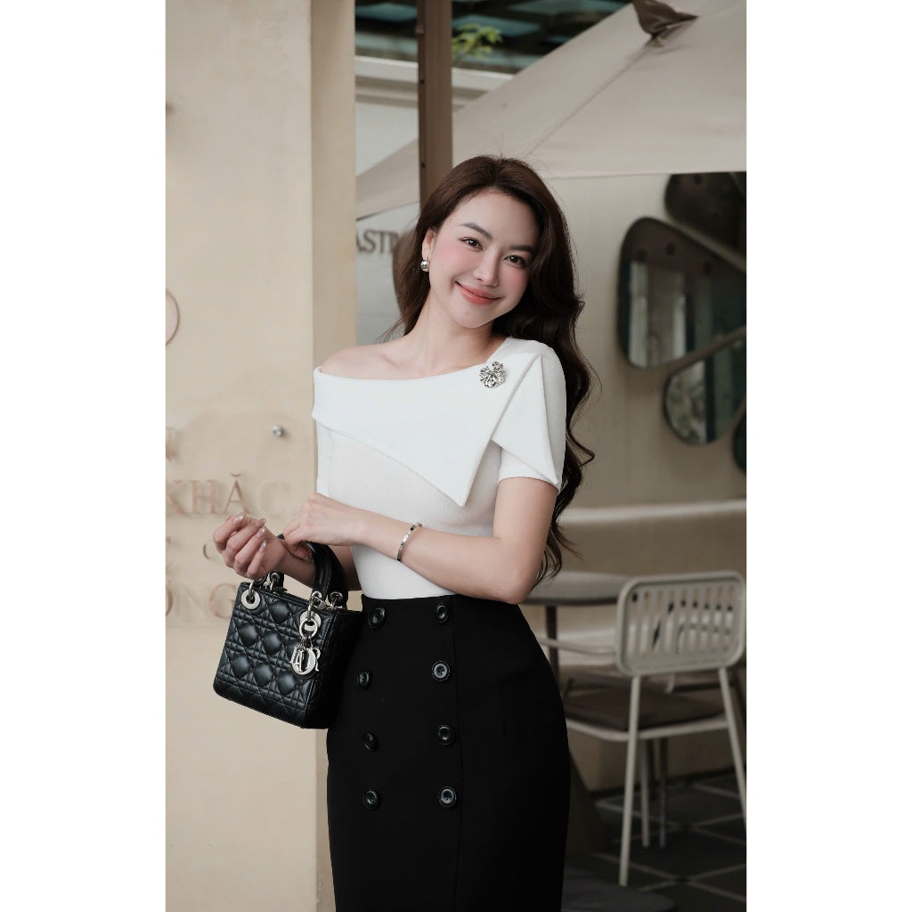 Chân Váy Bút Chì Xẻ Lệch Cạp Cao Hai Hàng Khuy MACI by MKC MCVCVDE0284 Thời Trang Nữ Thiết Kế Độc Quyền