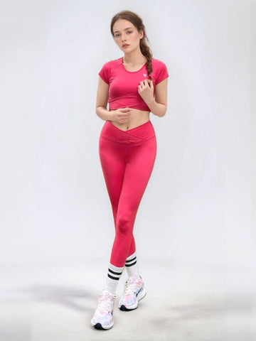 Set đồ thể thao nữ khoét lưng
