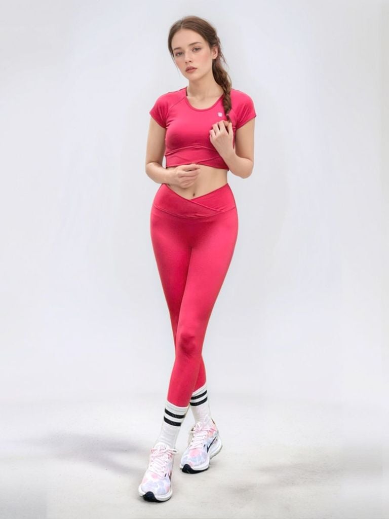 Set đồ thể thao nữ khoét lưng