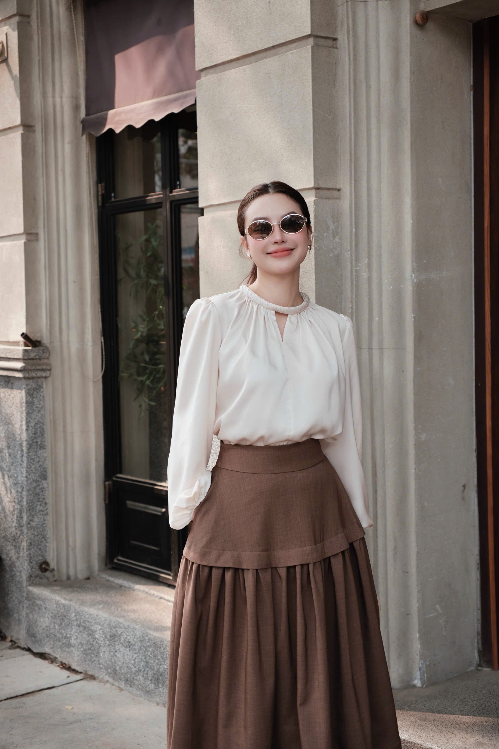 Chân Váy Xoè Nhún Li Chất Linen Hàn Màu Nâu MACI by MKC MCVCVNA0289 Thời Trang Nữ Thiết Kế Độc Quyền