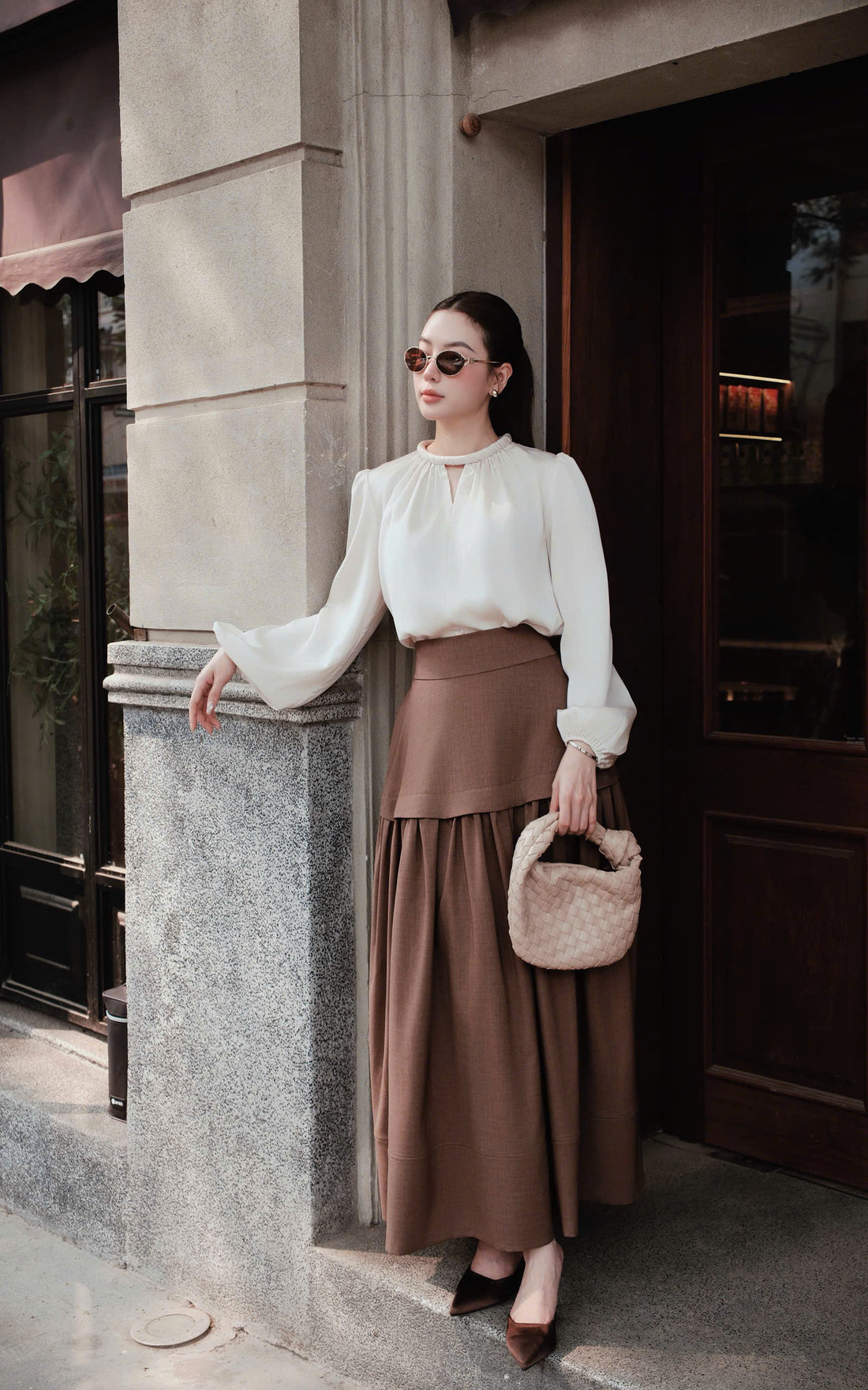 Chân Váy Xoè Nhún Li Chất Linen Hàn Màu Nâu MACI by MKC MCVCVNA0289 Thời Trang Nữ Thiết Kế Độc Quyền